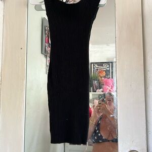 Knit dress, short sleeve or off the shoulder